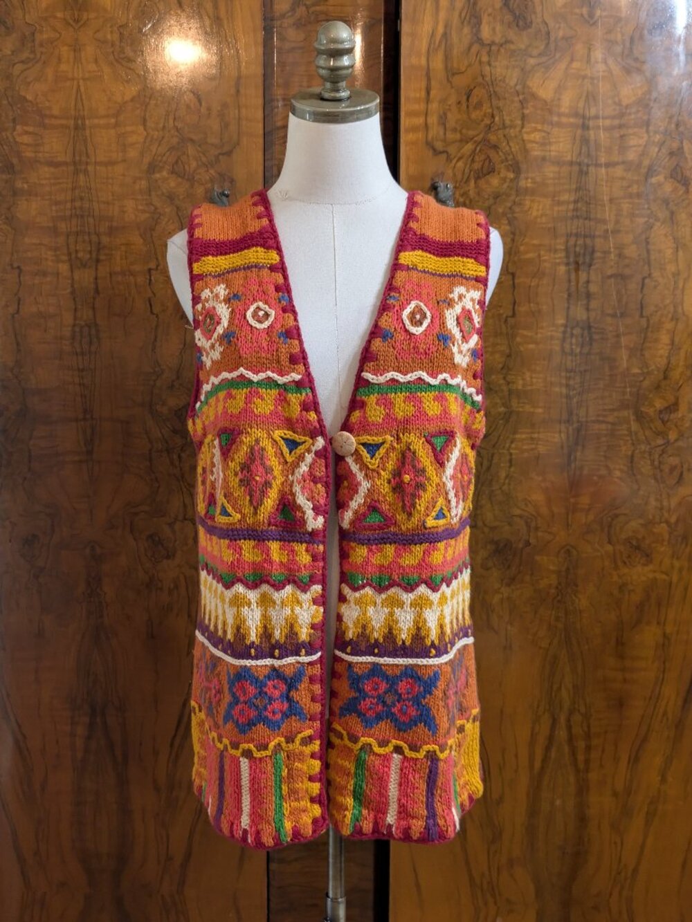 NWT VTG Eagles Eye Hand Knit Sweater Vest Size S Warm Southwestern Knit Boho